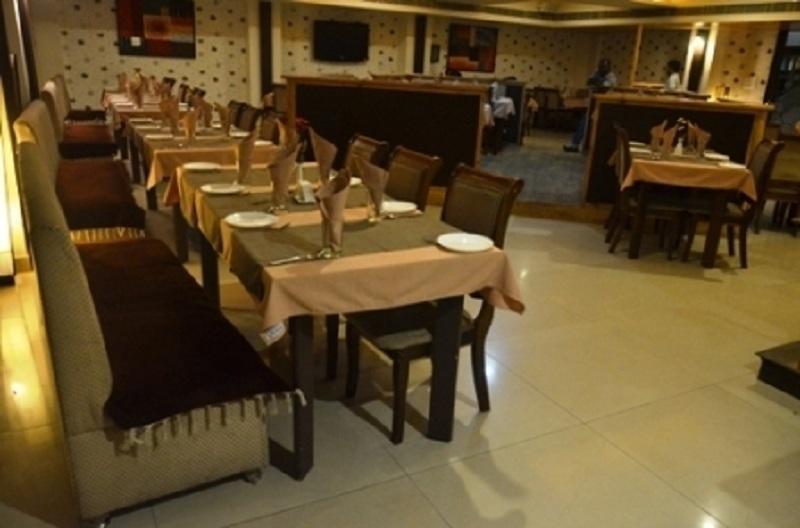 Seven Sky Clarks Exotica Hotel Bhuj Exterior photo