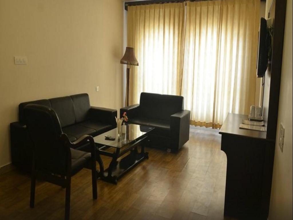 Seven Sky Clarks Exotica Hotel Bhuj Room photo