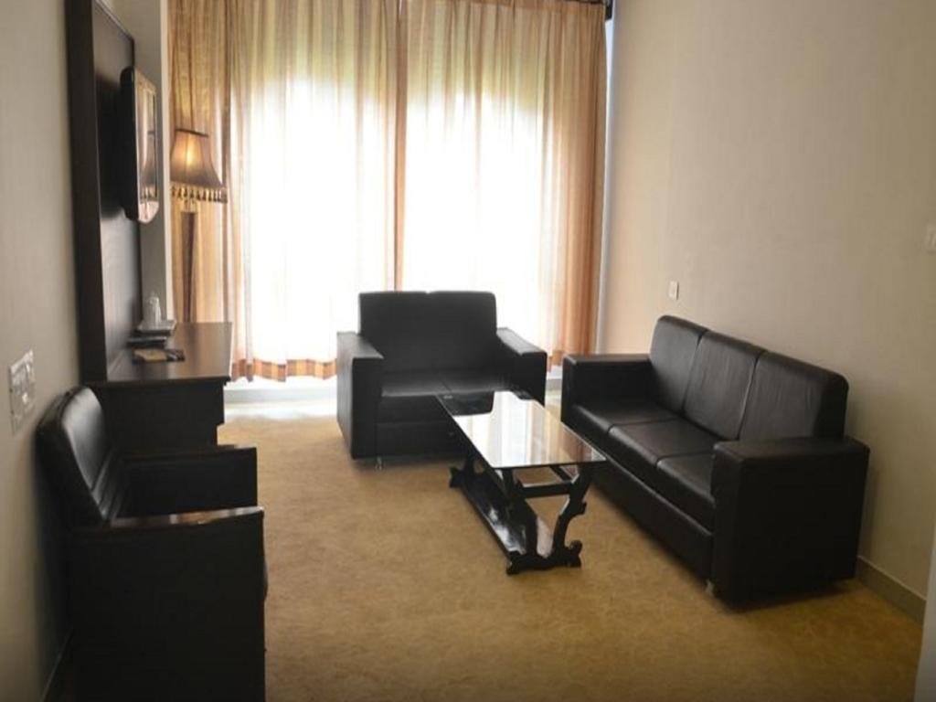 Seven Sky Clarks Exotica Hotel Bhuj Room photo