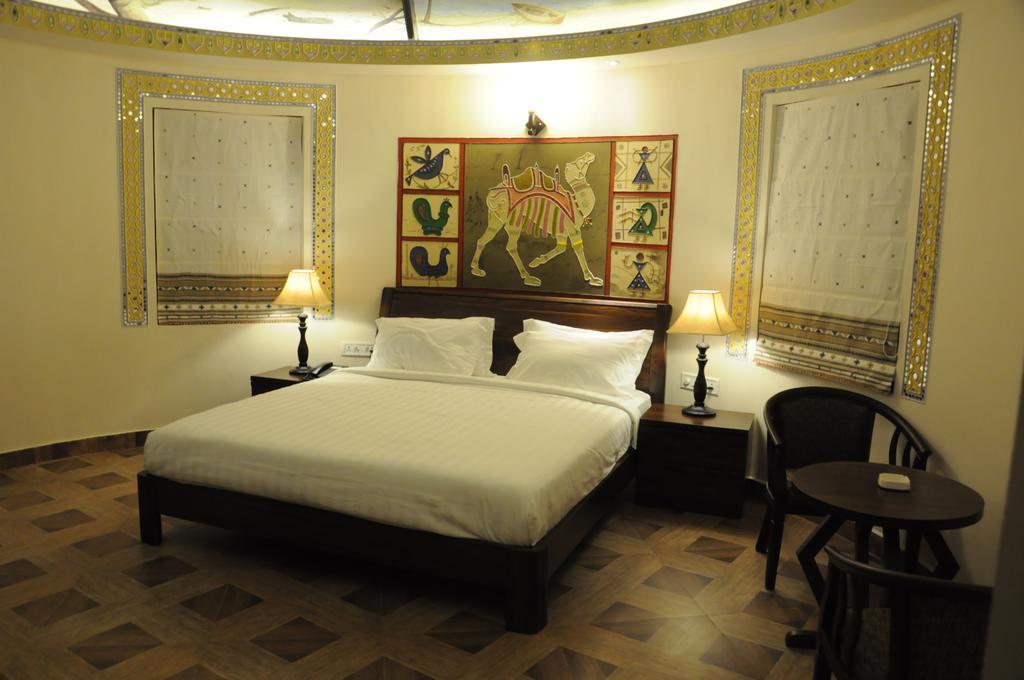 Seven Sky Clarks Exotica Hotel Bhuj Room photo