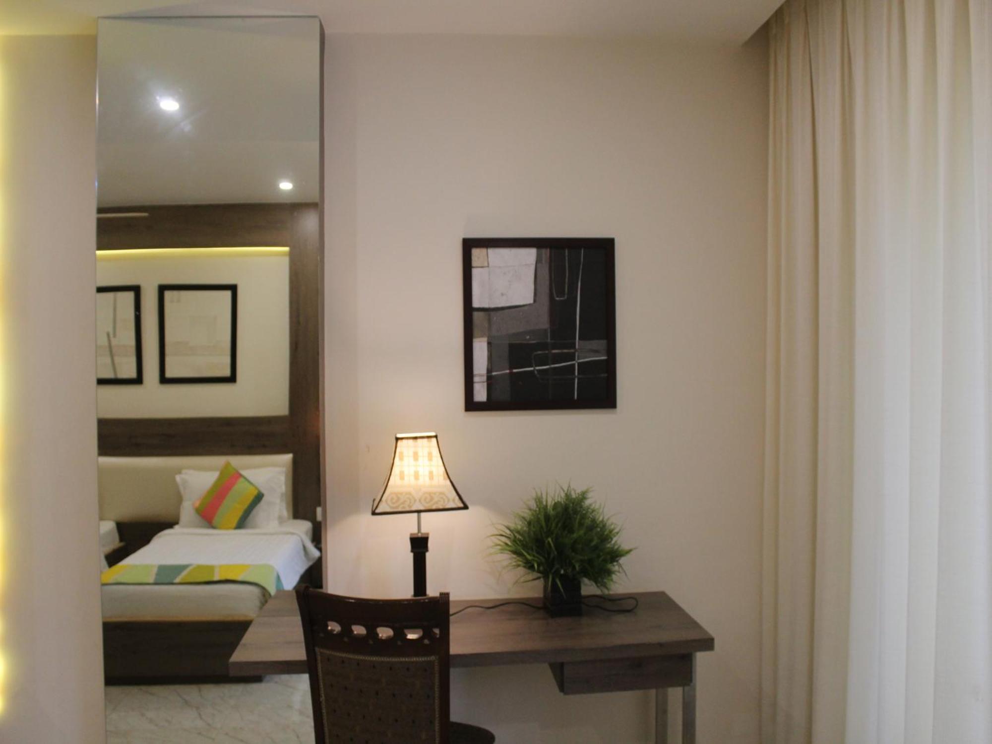 Seven Sky Clarks Exotica Hotel Bhuj Exterior photo
