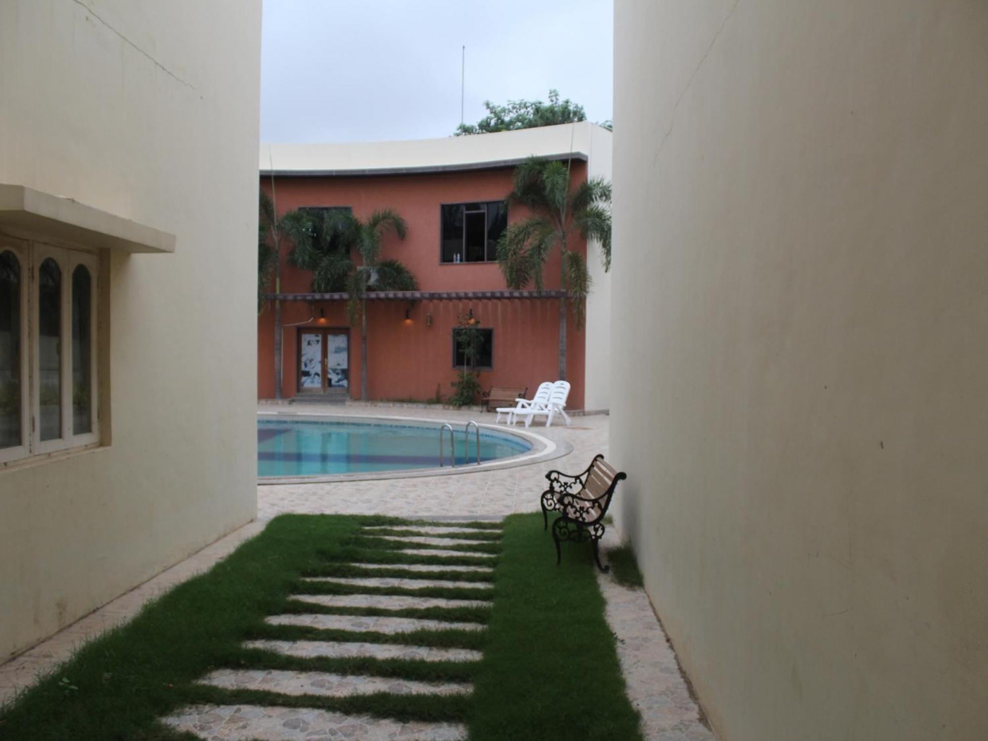 Seven Sky Clarks Exotica Hotel Bhuj Exterior photo