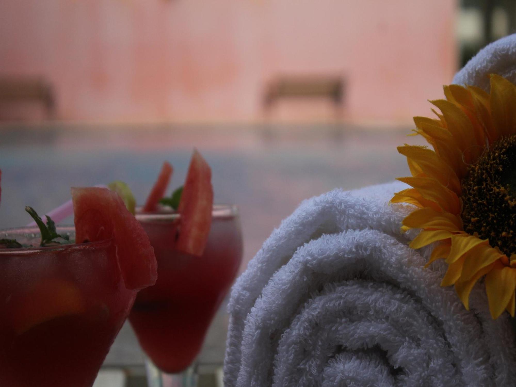 Seven Sky Clarks Exotica Hotel Bhuj Exterior photo