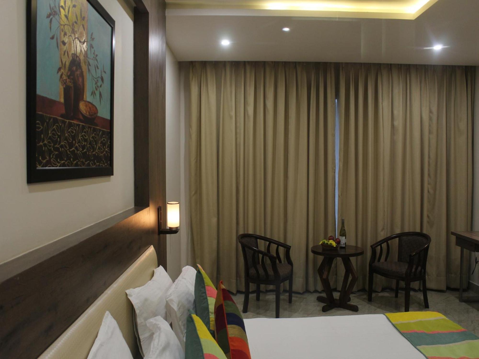 Seven Sky Clarks Exotica Hotel Bhuj Exterior photo