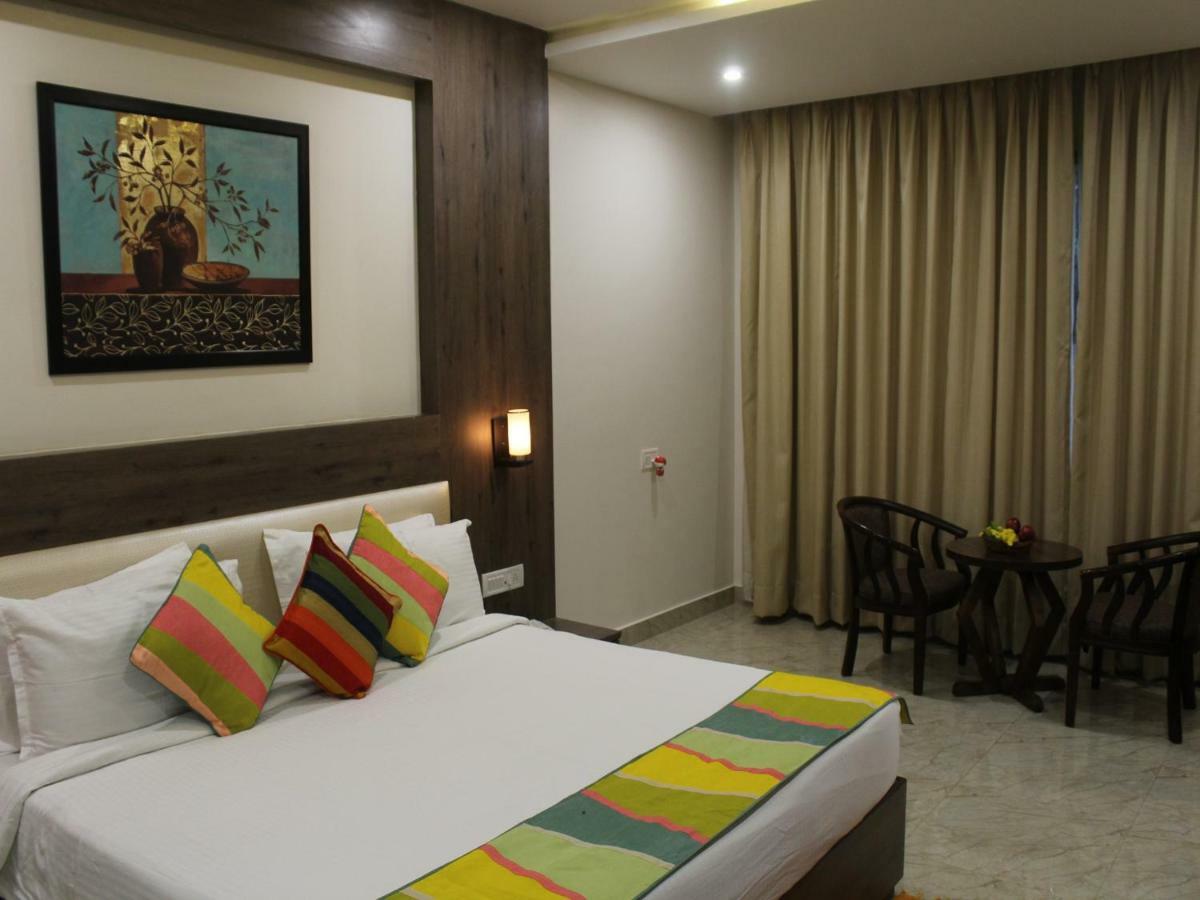 Seven Sky Clarks Exotica Hotel Bhuj Exterior photo
